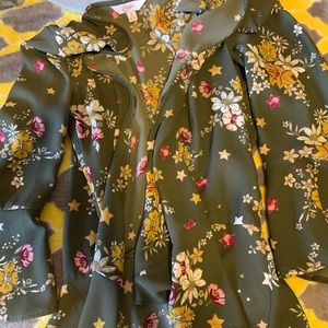 green flower blouse